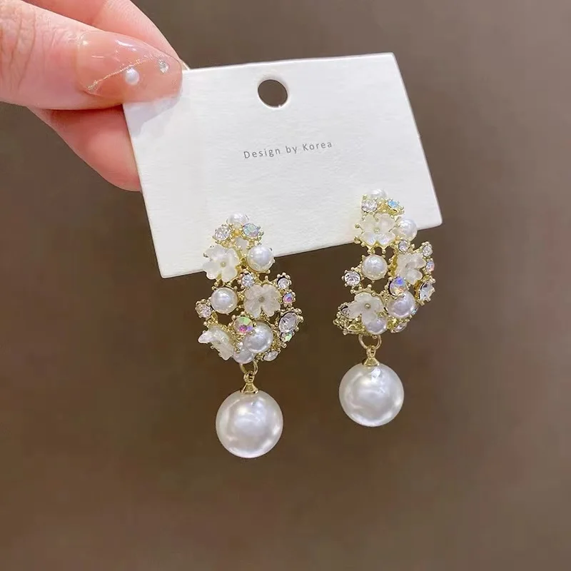 Pendientes de flores con diamantes de imitación incrustados de perlas delicadas elegantes, aguja de plata 925, joyería femenina, regalo de fiesta,