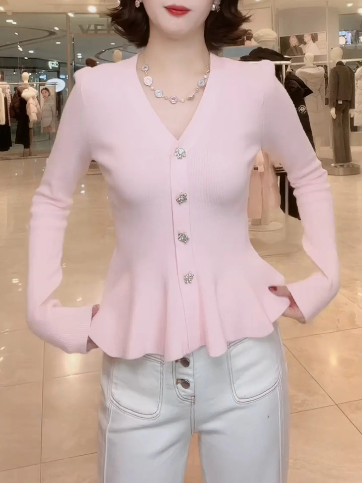 

Женский вязаный кардиган Ele V-Ne с длинными рукавами, жемчужными пуговицами и утяжкой на талии, модный топ, розовый свитер, осень-зима