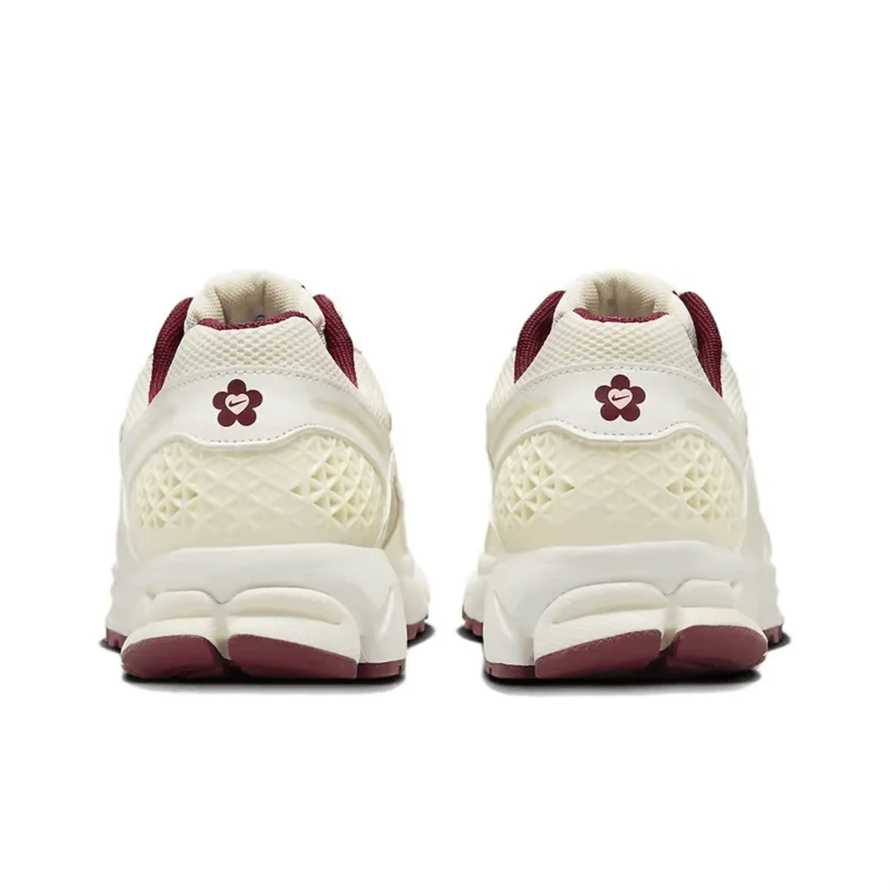 나이키 줌 보메로 5 미끄럼 방지 마모 균형 편안한 쿠션 메쉬 통기성 운동화 밀키 화이트/로즈 레드