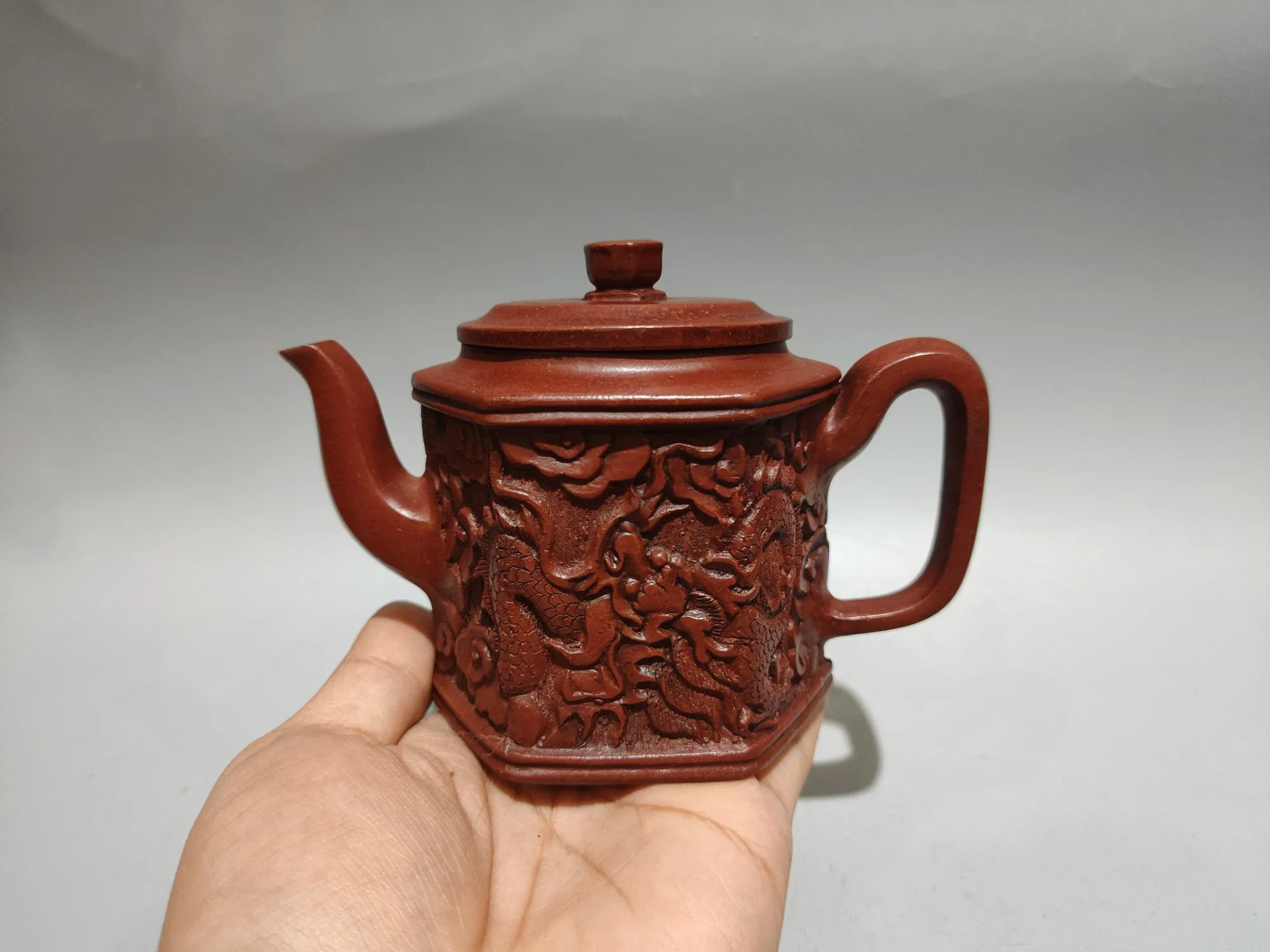 Yixing Purple Clay High relief sculpture Chinese Loong pattern Dragon Statue Pot Antique colored teapot kettle teapot Tea Charm
