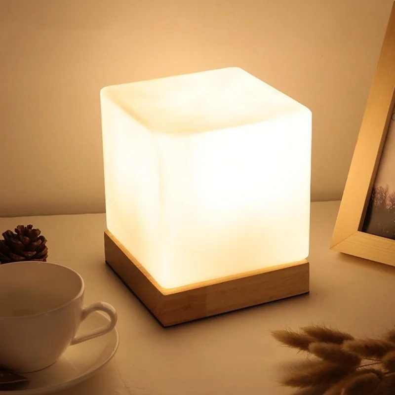 Petite lampe de table en verre ronde en bois, éclairage de nuit créatif chaud, décoration de chambre à coucher, boule de lit, décoration de la maison