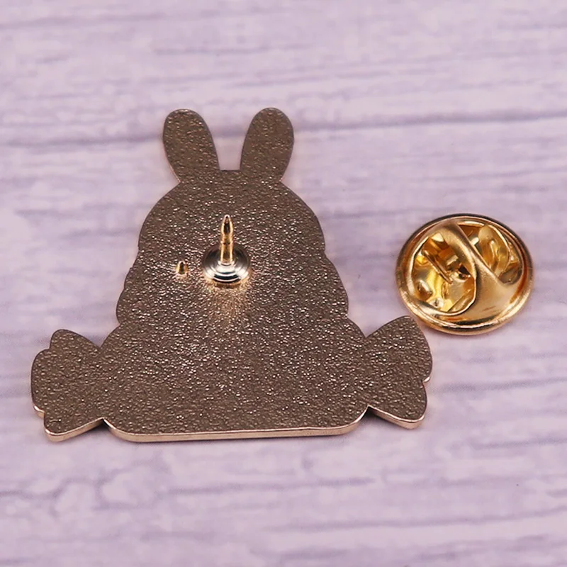 Glitter Creamy Candy White Rabbit Enamel Pin Bunny Sugar Brooch Badge Clothes Hat Backpack Decoration Jewelry Accessories