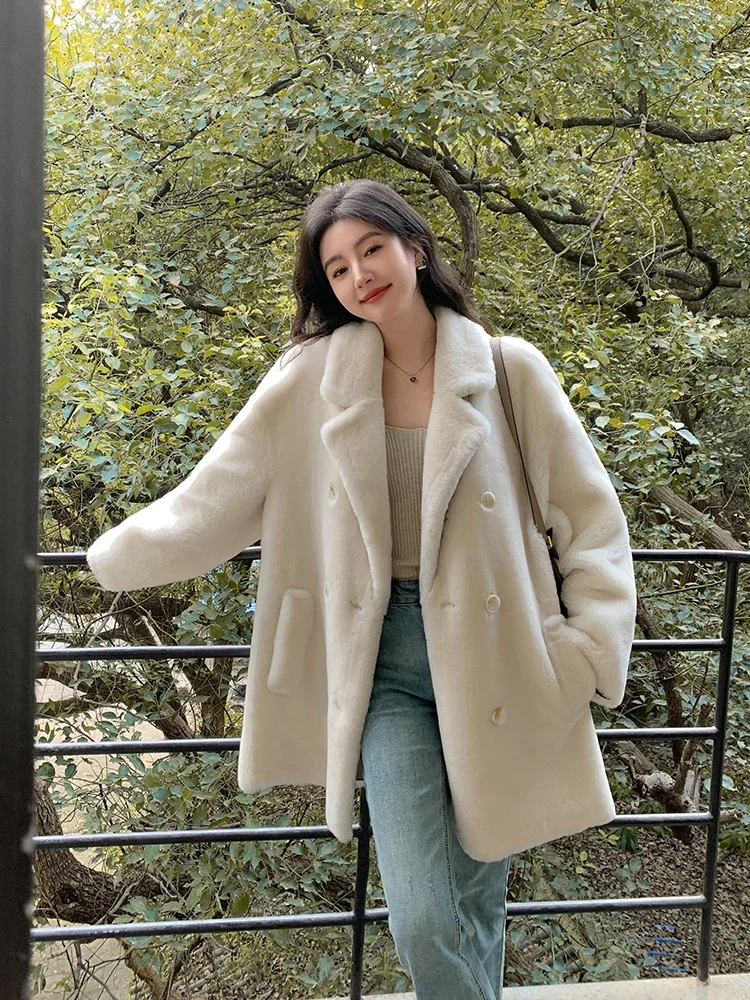 

Fur medium and long women's beige high-end simple thickened warm autumn winter integrated lamb wool coat fashionable versatile