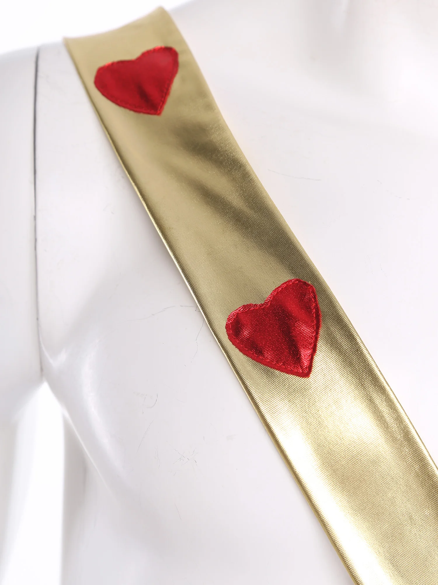 ملابس Regal Eros للرجال God Prince رداء على شكل قلب متباين وشاح ذهبي بحاشية غير متماثلة تنورة مريحة زي الهالوين التأثيري