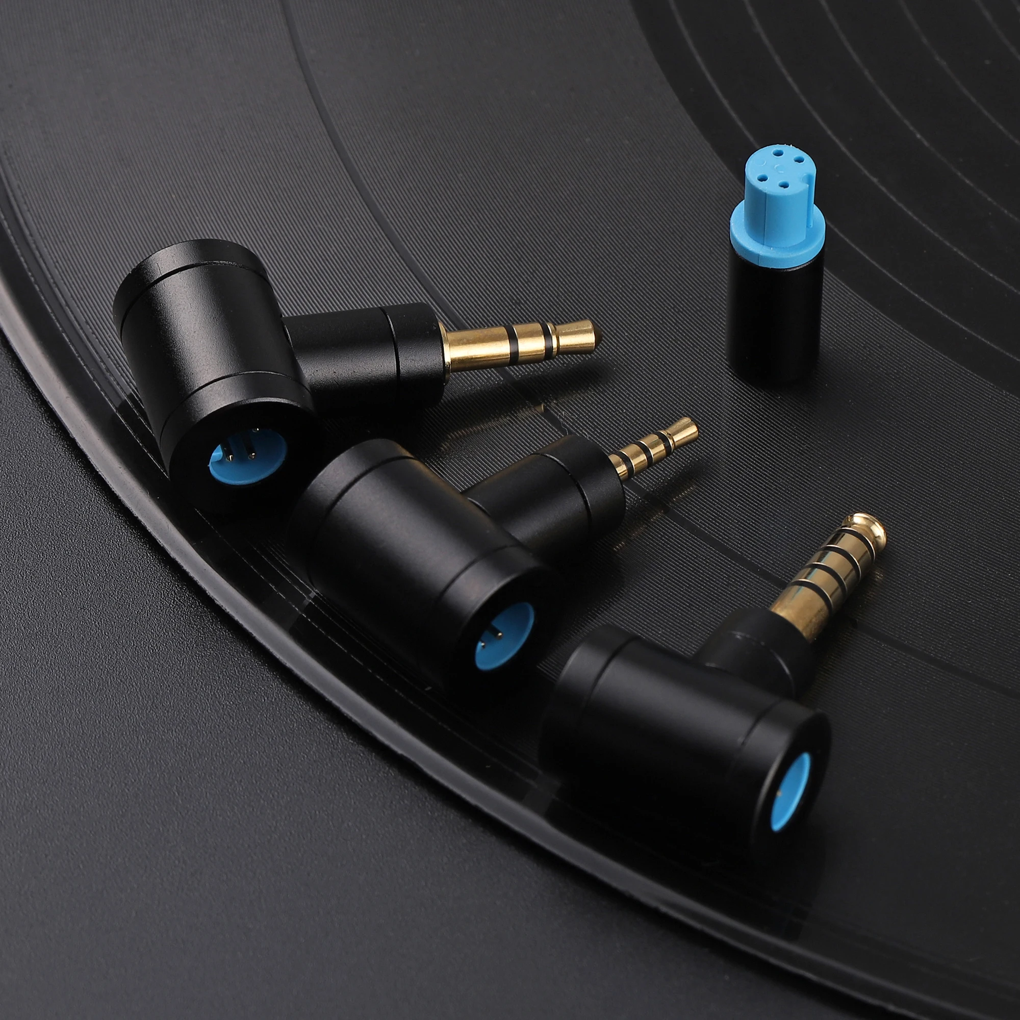 Four three-in-one headphone upgrade cable accessories four-core mother diy aluminum alloy 2.5mm 3.5mm 4.4 balance