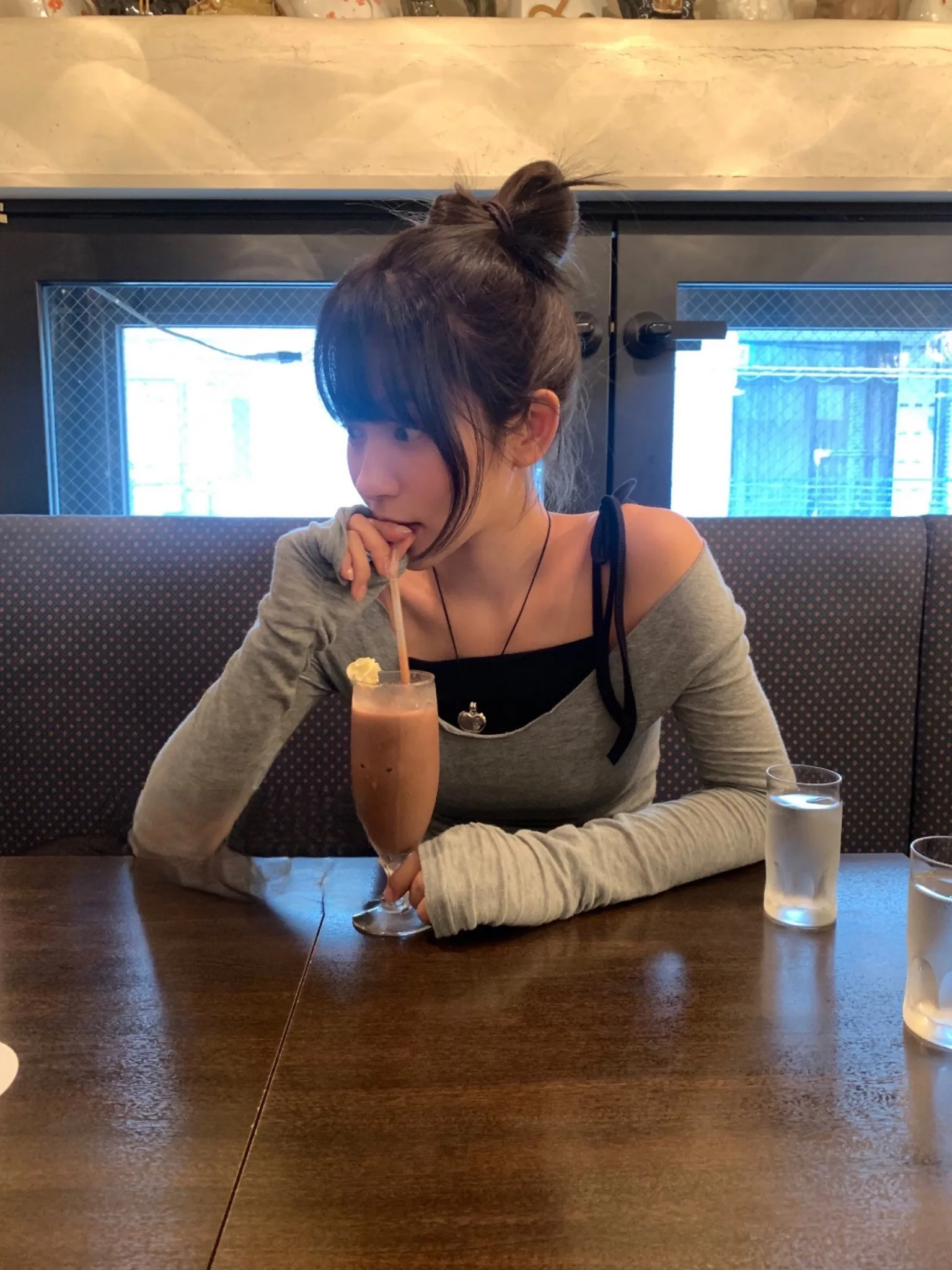 

Уникальная футболка SEI на весну и лето, простая корейская футболка с круглым жилетом Ne, комплект из двух предметов, облегающий длинный свек для поездок на работу Faion