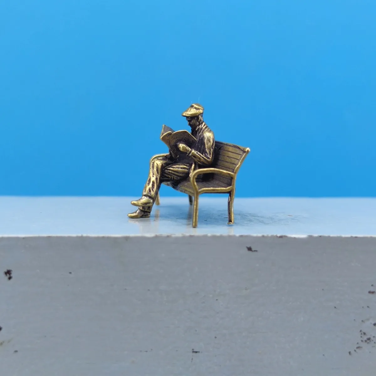 Brass Old Man Reading Newspaper Miniature Figure Character DIY Diorama Sand Table Railway Layout Decor Micro Landscape Ornament
