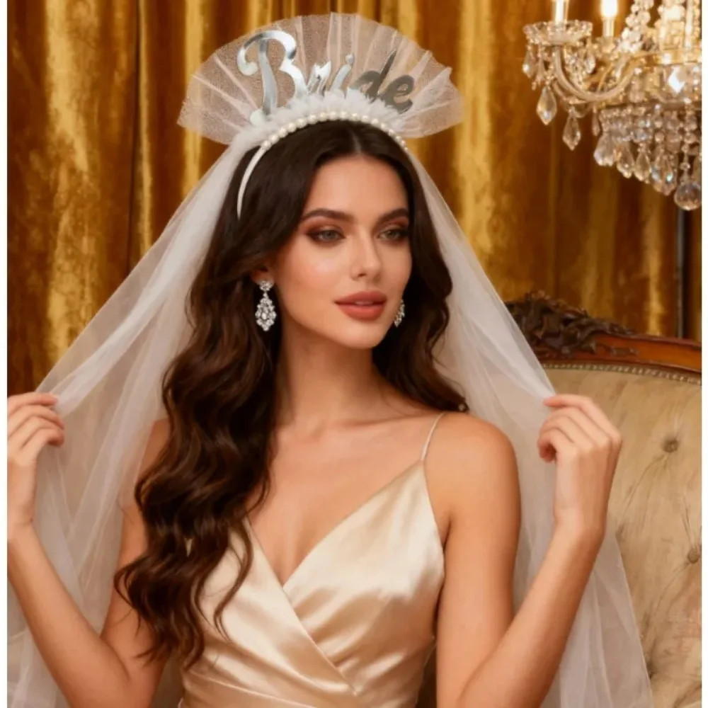 PESENAR White pearl bridal headpiece: elegant and romantic, perfect for bridal showers or bachelor parties