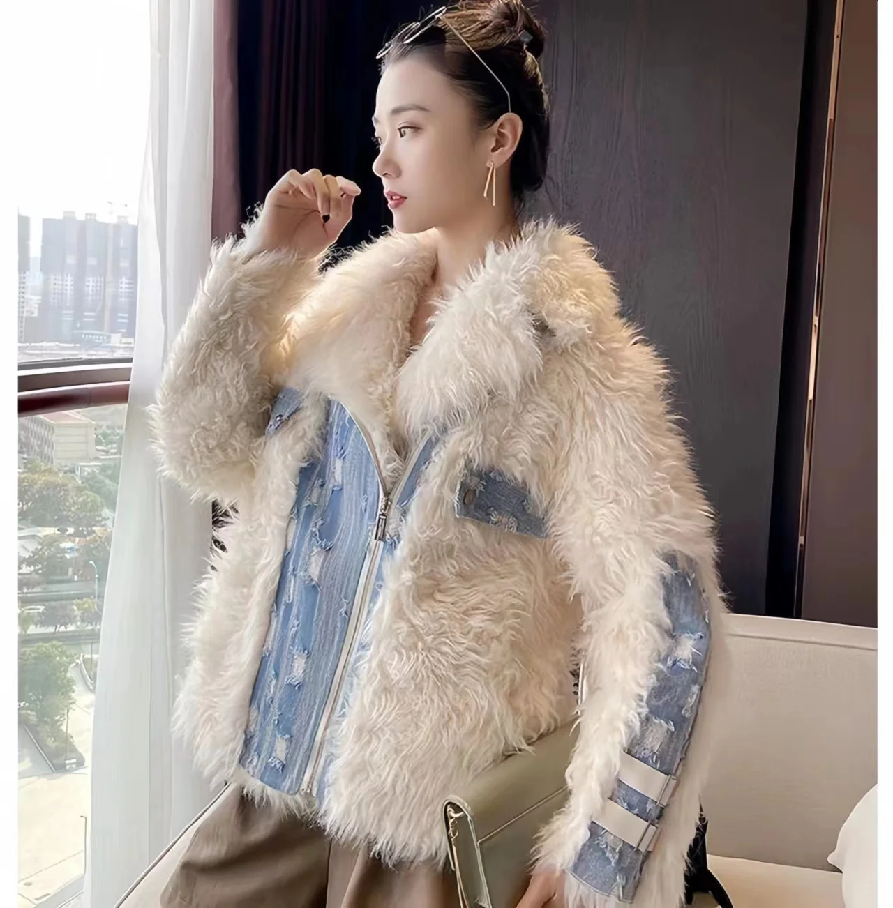 Faux Lamb Fur Coats for Women, Spliced Jacket,Female Thicken Warm Clothes,High Quality,Turn-down Collar ,Winter ,2024