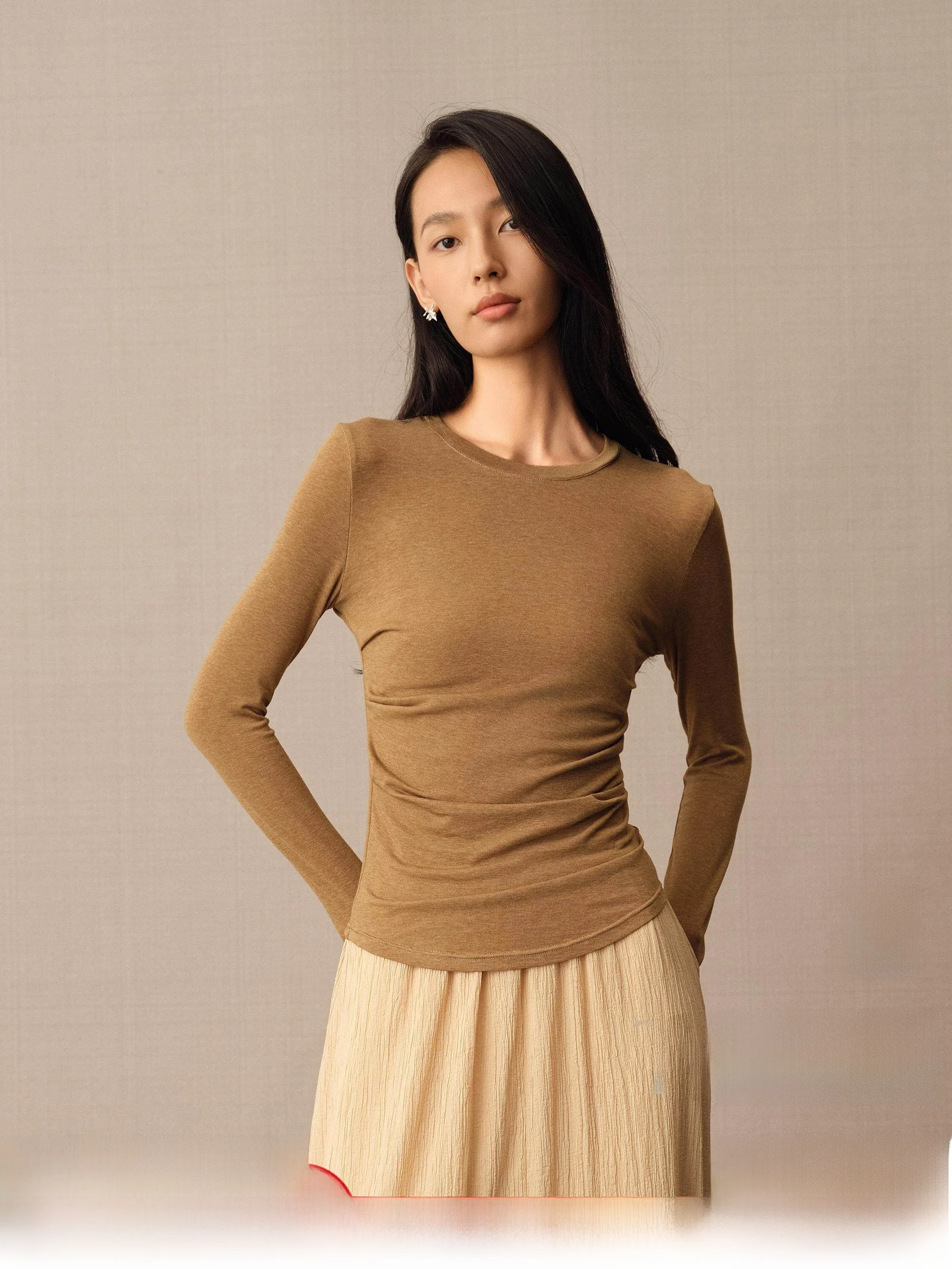 

Ultra-Elastic Slim Fit Long Sve T-irt Pleated Base irt Ladies' Commute Sle Acetate Lyocell Fiber Blend Regular Length