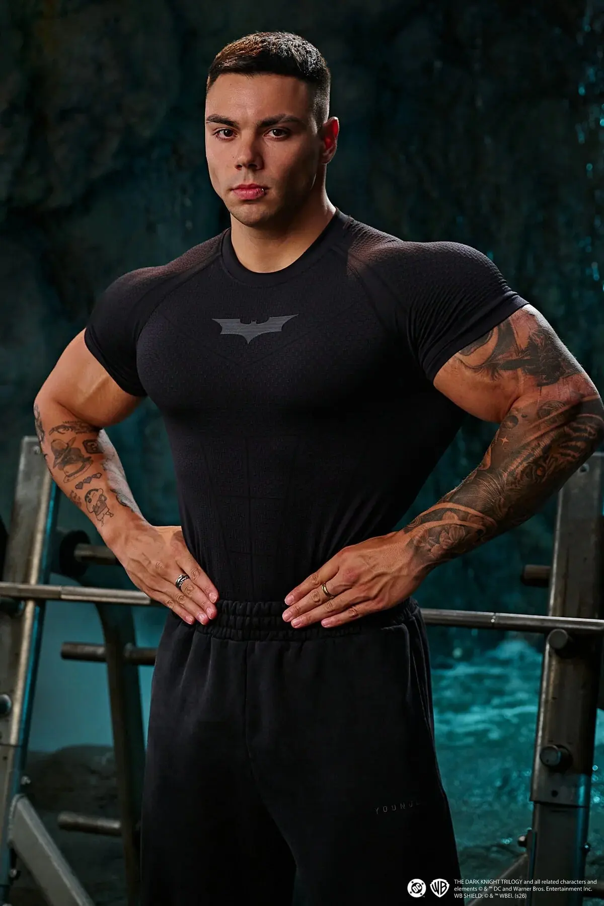 2026 Men summer YOUNG Summer Fitness Clothes sports Tshir Short Sleeve Quick Drying Breathable Stretch Tight T-Shirt men top