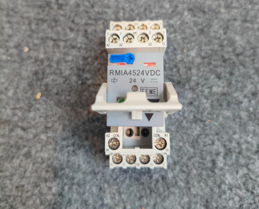 

New original intermediate RMIA4524VDC
