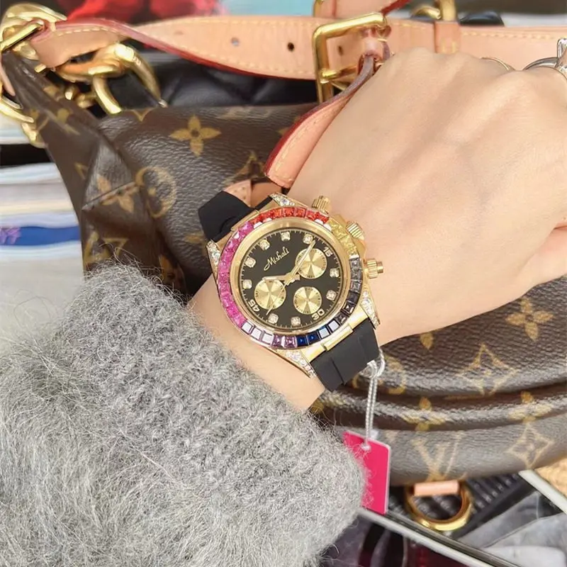 Zegarek kwarcowy z dużą tarczą, kolorową ramką z diamentami, sportowy, wielofunkcyjny, z silikonowym i skórzanym paskiem, wysokiej jakości zegarek damski.