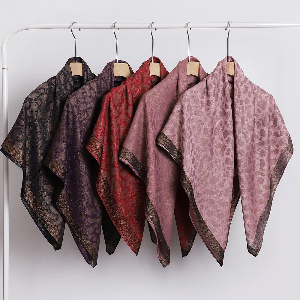 

Новый квадратный хиджаб 100x100 см с принтом, блестящий платок с леопардовым узором, мягкий мусульманский шарф, женский осенний платок