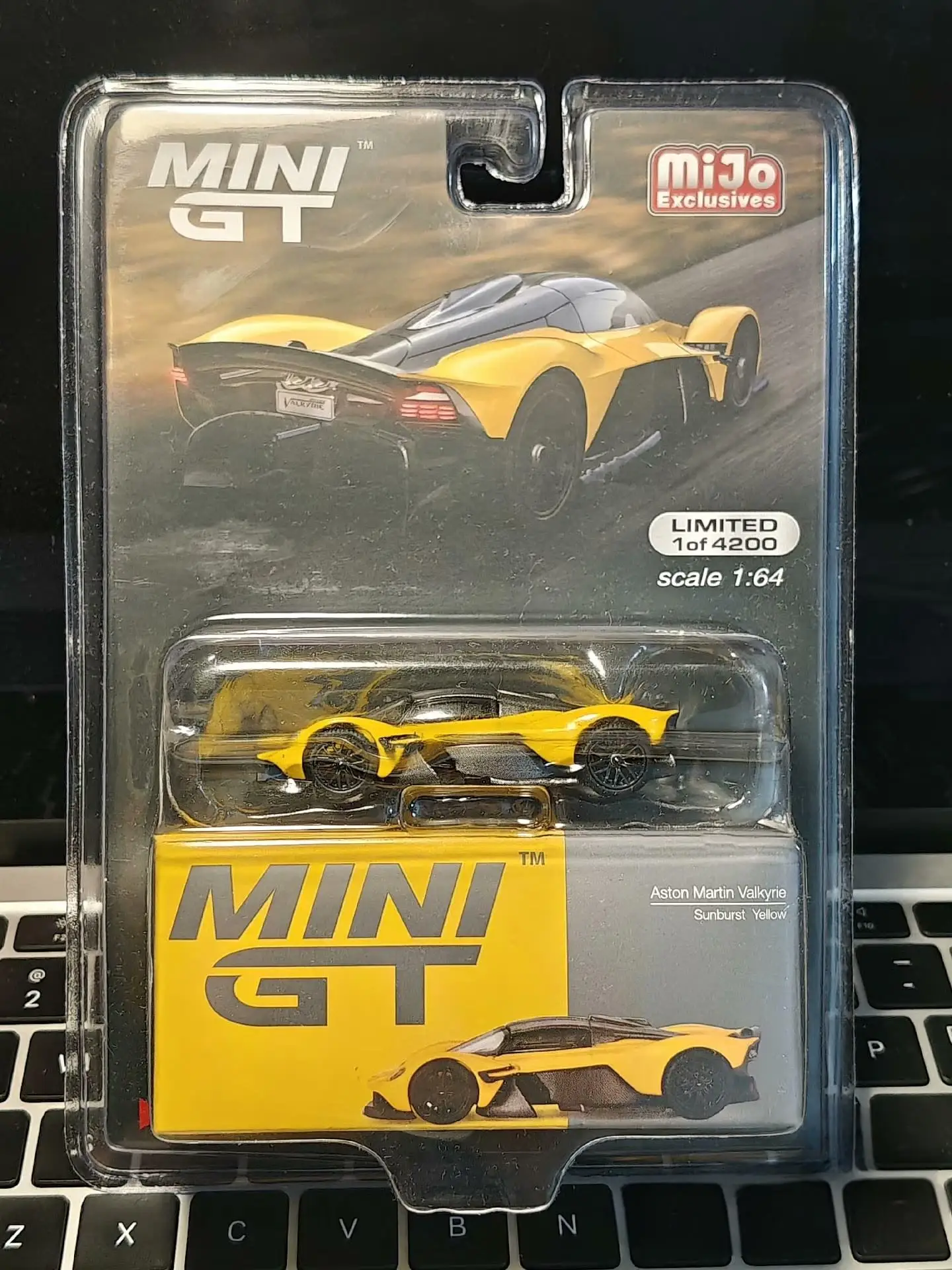 TSM MINIGT 1/64 Valkyrie Sunburst  Yellow minigt744 MJ Die-cast Alloy Car Model Collection Toy Gift