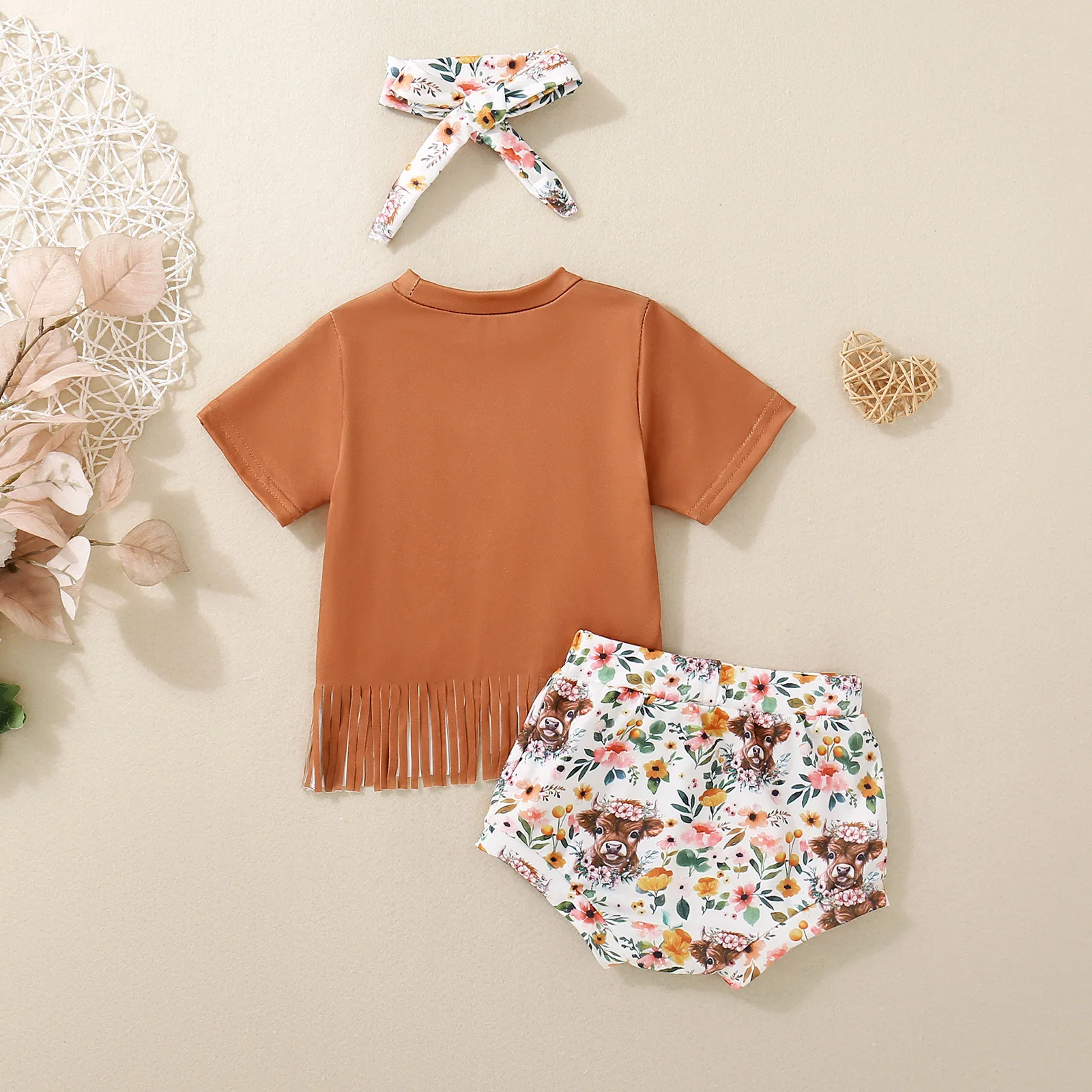 Summer female infant brown bull head and pink boots print, fringed short-sleeved top + shorts set and headgear three-piece set