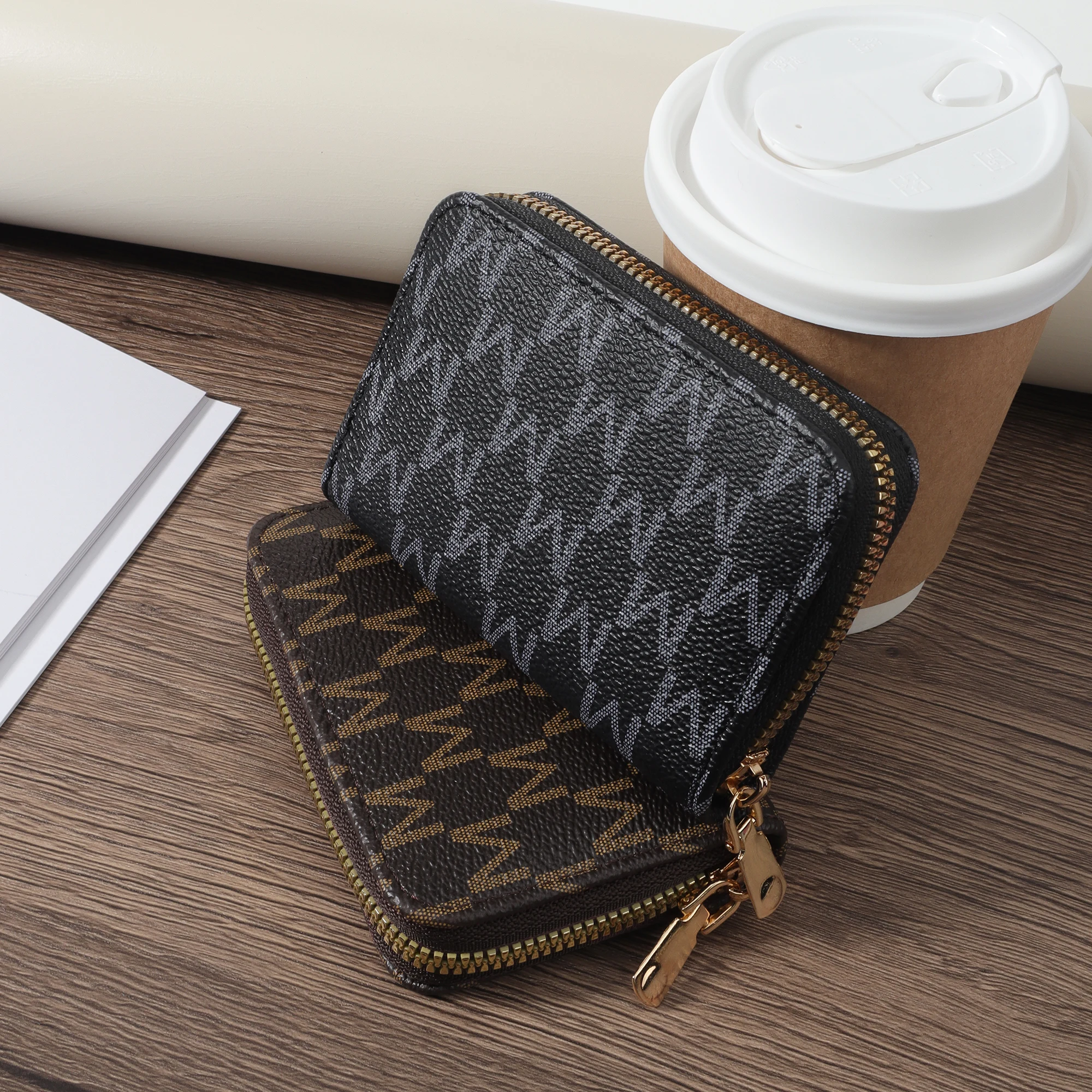 High quality PU leather credit card storage bag with simple and casual multi card holder, perfect for outdoor, travel, and back