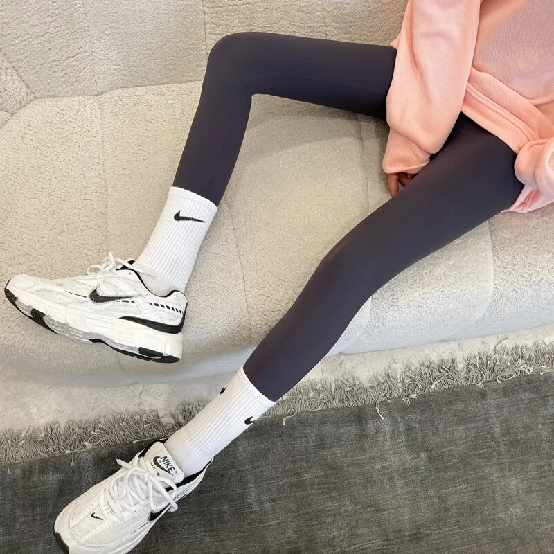 Damskie spodnie do jogi slim fit z wysokim stanem, długie, wygodne, oddychające, cienkie, nie uciskające, model Barbi Design Bla