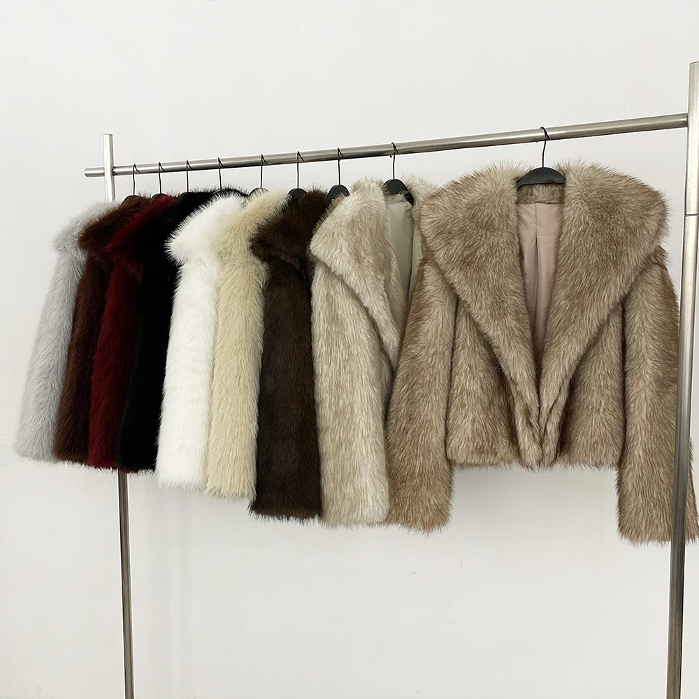 Fake Fur Coat Eco-friendly Winter Short Fur Jacket Fashion Shawl Collar Faux Fox Fur Coat Women Cool Girls Vintage Chic Overcoat