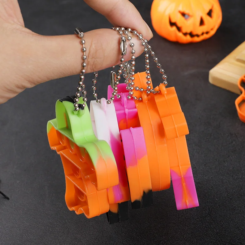 6/12 Stück Halloween Mini Pop Schlüsselanhänger Geist Kürbis Hexenhut Ornamente Halloween-Party Geschenktüten-Füller Süßes oder Saures Spielzeug – Detail 5