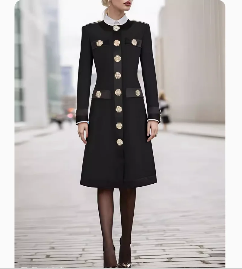 

Autumn and winter black diamond buckle long sleeved slim fitting dress for women's elegant coat
