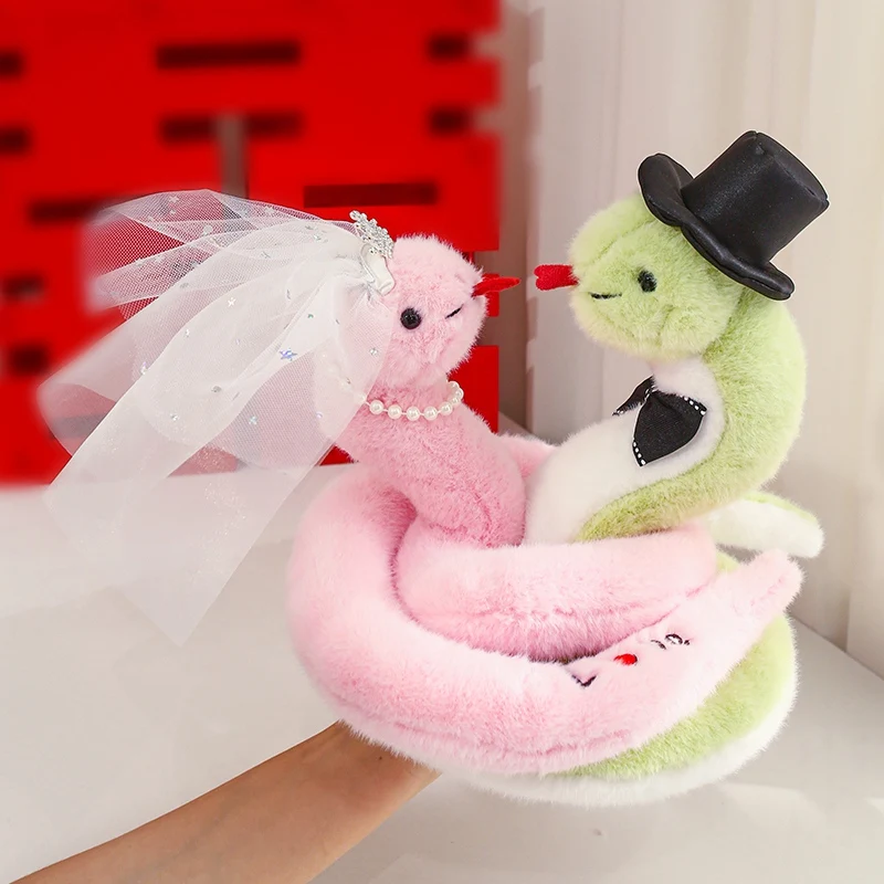 

New Creative Couple Snake Plush Toy Good Luck Bridal Groom Snake Doll Wedding Mascot Toy Wedding Party Decor Wedding Gift