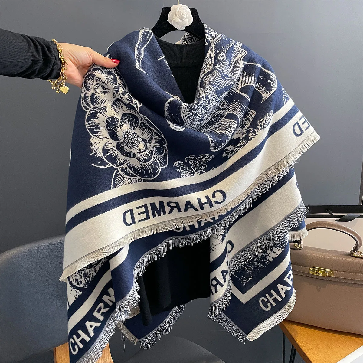 Winter Women Thick Warm Scarves Designer Cashmere Shawl Wraps Bufanda Blanket Vintage Print Large Square Scarf Echarpe Pashmina