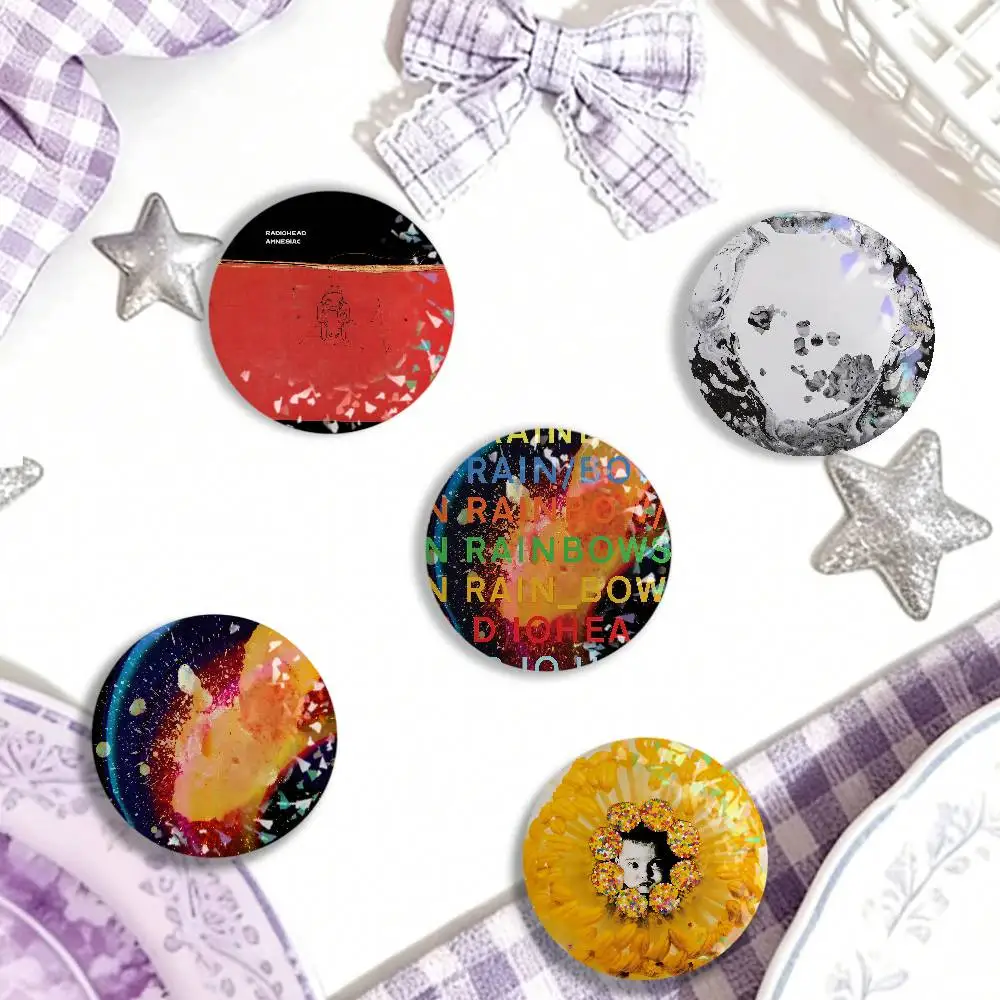 Vintage Rock Band R-radiohead Laser Badge Creative Brooches Backpack Accessories Make Great Gifts For Friends Children