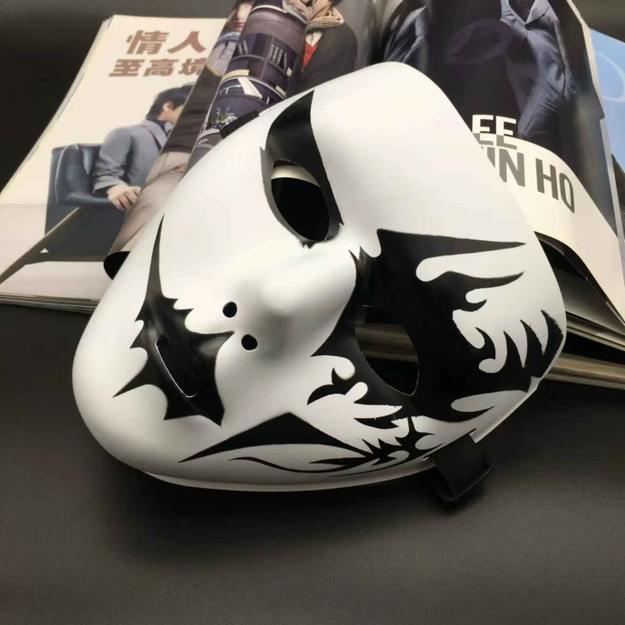 Halloween costume masquerade will perform Tiktok Full Face painted white street dance adult eye mask