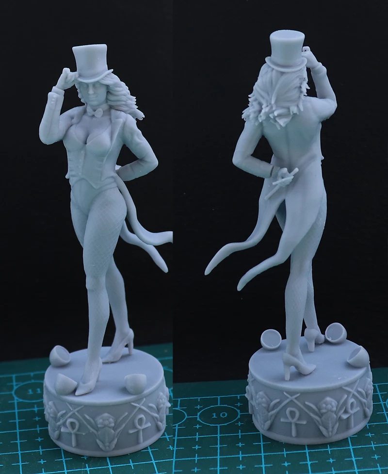 1/24 75mm 1/18 100mm Resin Model Kits Female Magician Figurine Unpainted No Color RW-575