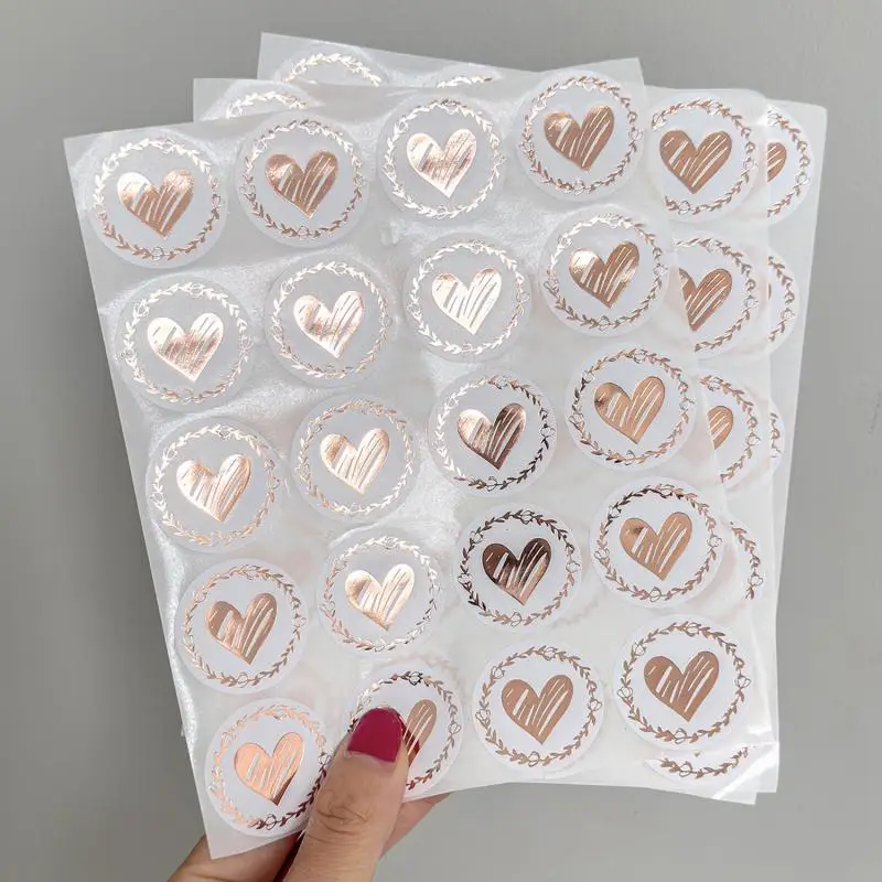 100pcs Rose Gold Heart Stickers Self-Adhesive Round Wreath Heart Labels Wedding Gift Wrapping Birthday Party Bridal Team Deco