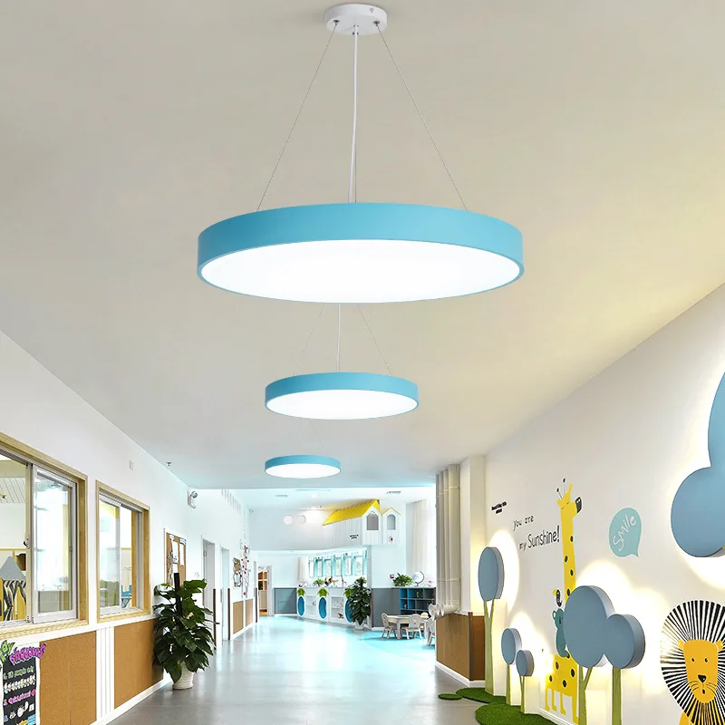 Imagem -04 - Luzes Penduradas Macaron para Escola e Jardim de Infância Lâmpada Pingente para Sala de Aula Lustre de Cor Redonda Room Decor Lustres Lâmpadas Led Criativas