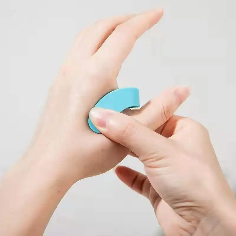 Finger Joint Tiger Point Massage Clip Hand Meridian Massager Acupressure Clip for Headache Blood Circulation Cuidado Personal image 2