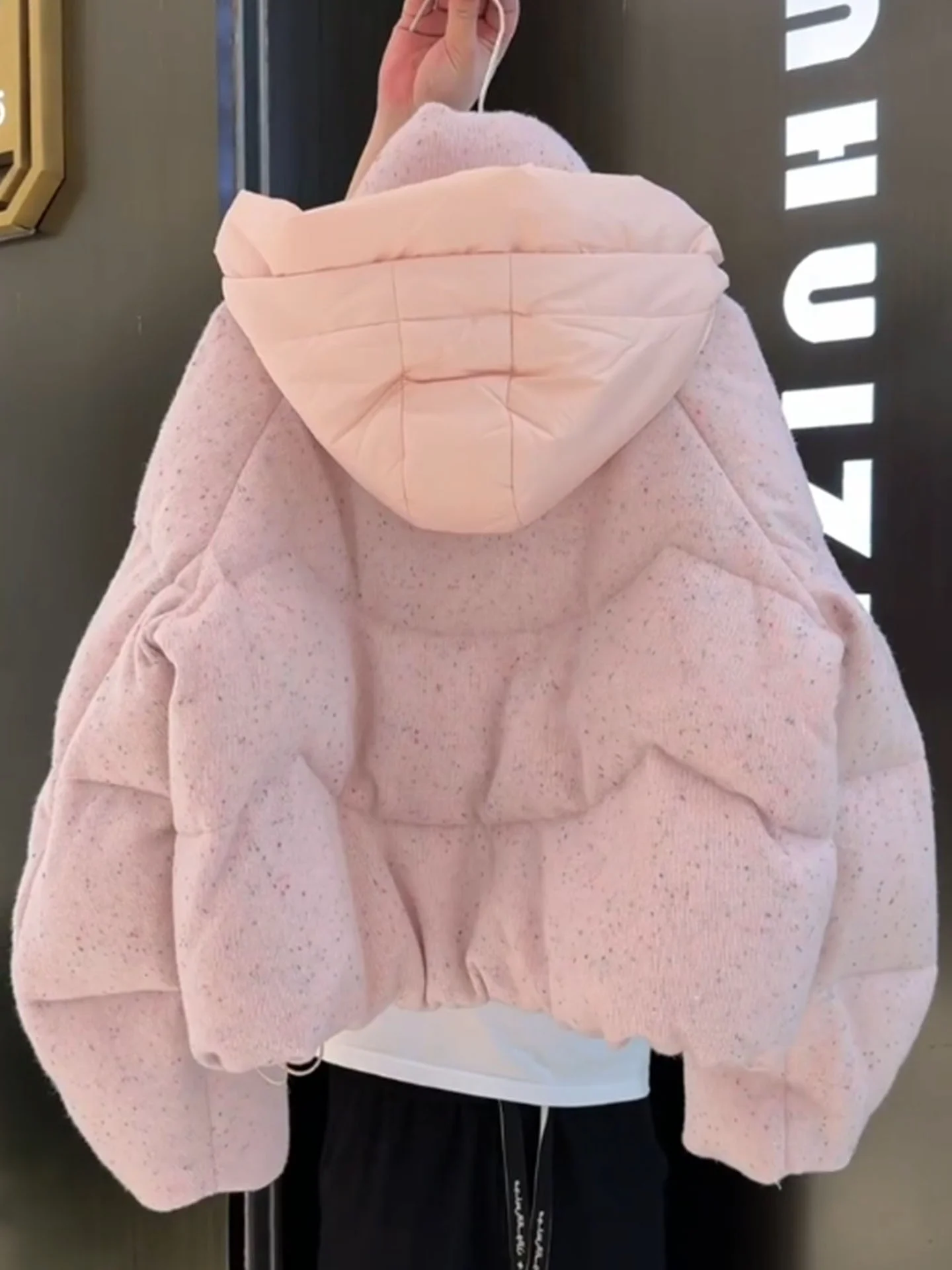 

2025 Pink Thickened Cotton Jacket Women's Hooded Bread Style Warm Outerwear Korean Loose Fit Long Sleeve Zipper Closure