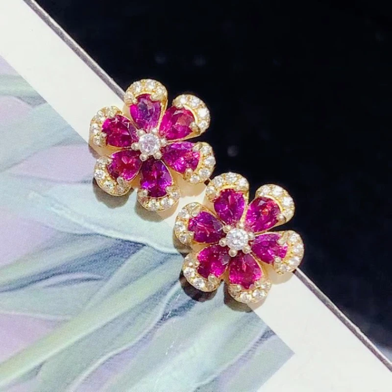 

Серьги-гвоздики из стерлингового серебра 925 пробы с натуральным гранатом и сертификатом, 3x4 мм, элегантный цветочный дизайн, гипоаллергенные серебряные серьги