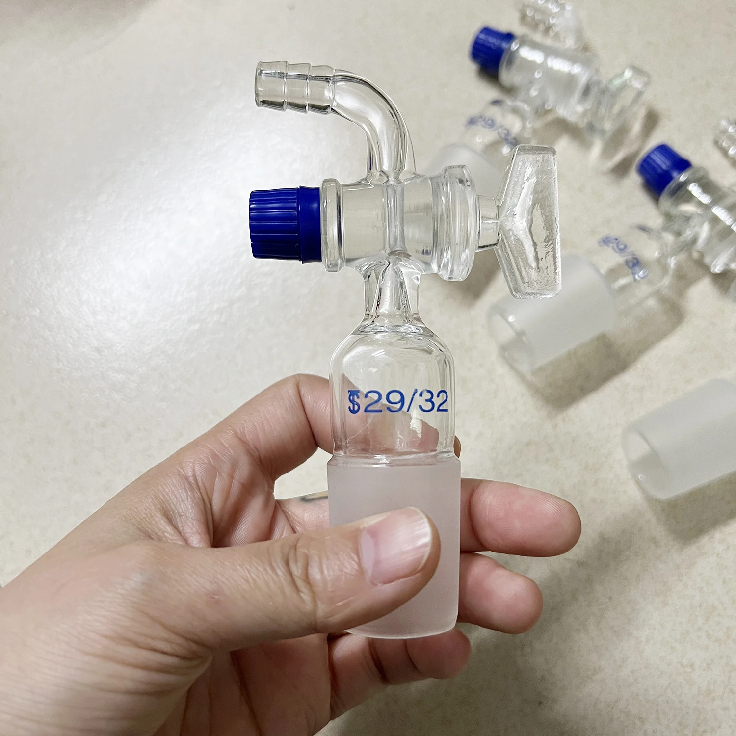 4 pieces glass piston air extraction joint 19#/24#/29#/34# laboratory two-way elbow pipe plug air guide tube