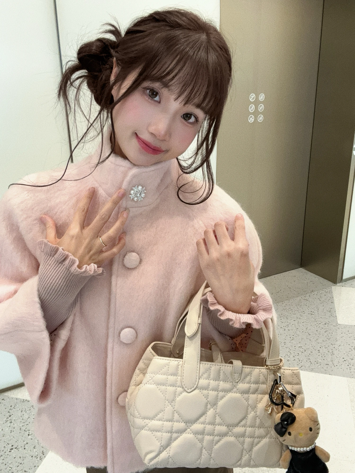 

Пальто Honeyrubao в японском стиле, женское, укороченное, с пуговицами-бриллиантами, цвета нежно-розовый, из смесовой ткани (полиэстер и шерсть), верхняя одежда для женщин