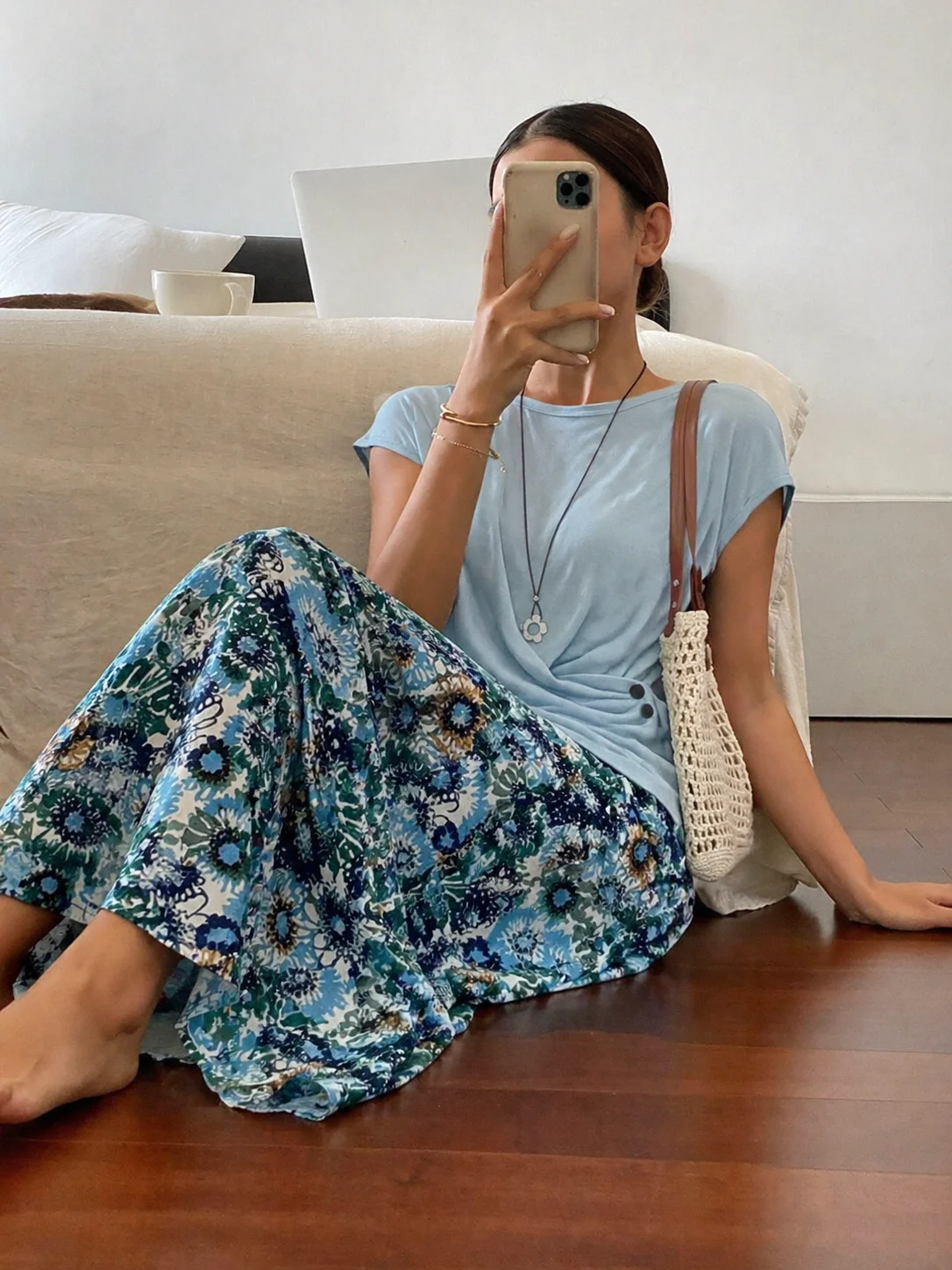 2ピースの夏らしいフレッシュな半袖ノットトップとプリントミデ - A-Line Skirt Midi のレビューと価格