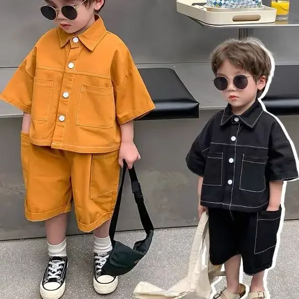 Mode Kleidung Jungen Kurzarm Top 2022 Sommer Neue Kinder Kleidung Einfarbig Kleidung Hemd Nette Capri Hosen Zwei-stück Set