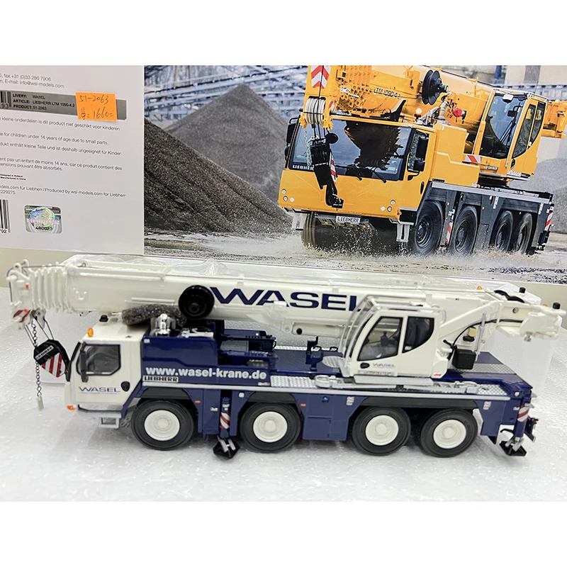 

WSI Diecast 1:50 Scale LIEBHERR LTM 1090-4.2 Alloy Crane Model 51-2063 Collection Souvenir Display