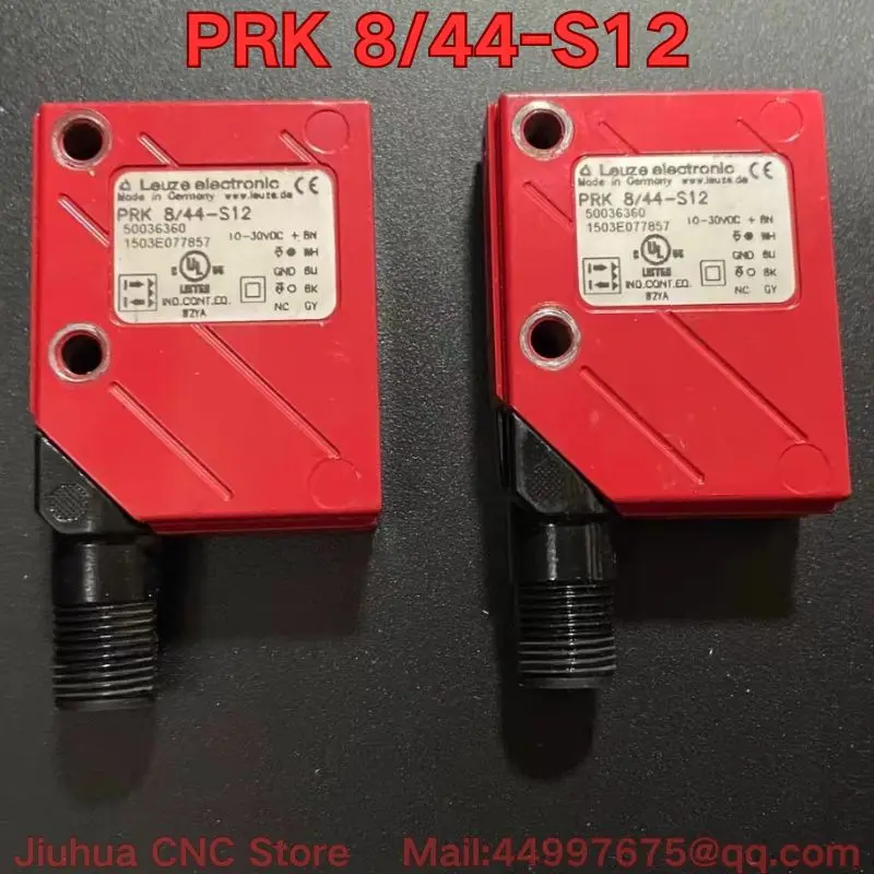 

Подержанный тест функции фотоэлектрического датчика PRK 8/44-S12 нормально