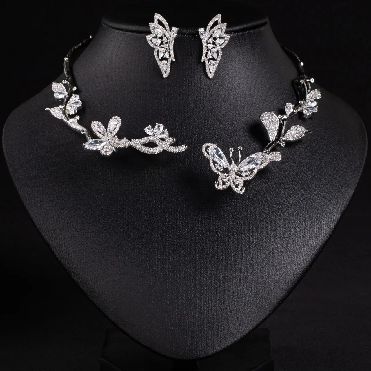 New Exquisite Stereoscopic Women's Red Butterfly Necklace Earrings Set of 2 Pieces Zircon Jewelry Set Wedding Banquet M-679
