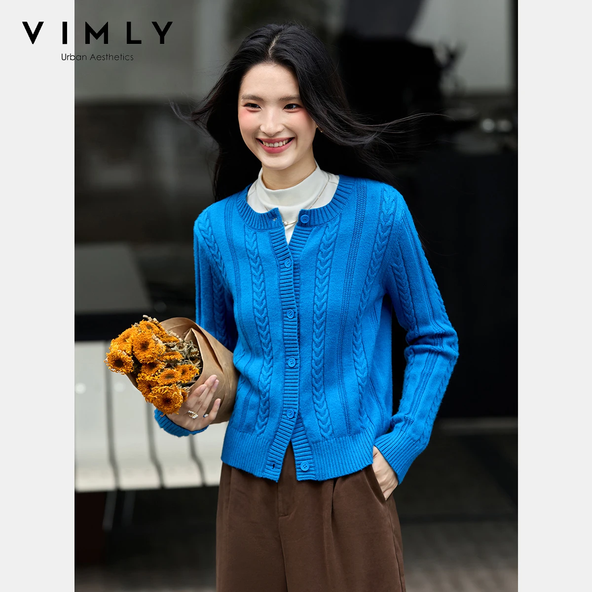 

VIMLY Women's Blue Knitted Cable Cardigan Autumn 2025 New French Round Neck Female Sweaters Casual Button Long Sleeve Tops 75086