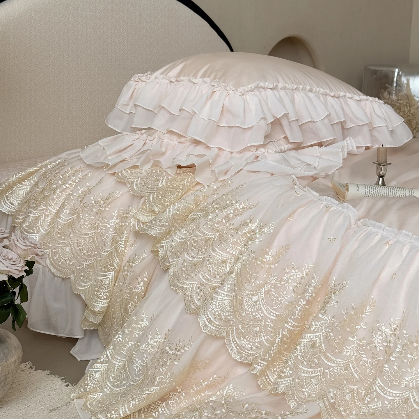 

Lace Embroidery Bedding Set Luxury Pink Egyptian Cotton Princess Duvet Cover Bed Sheet Pillowcases Solid Color Bedclothes