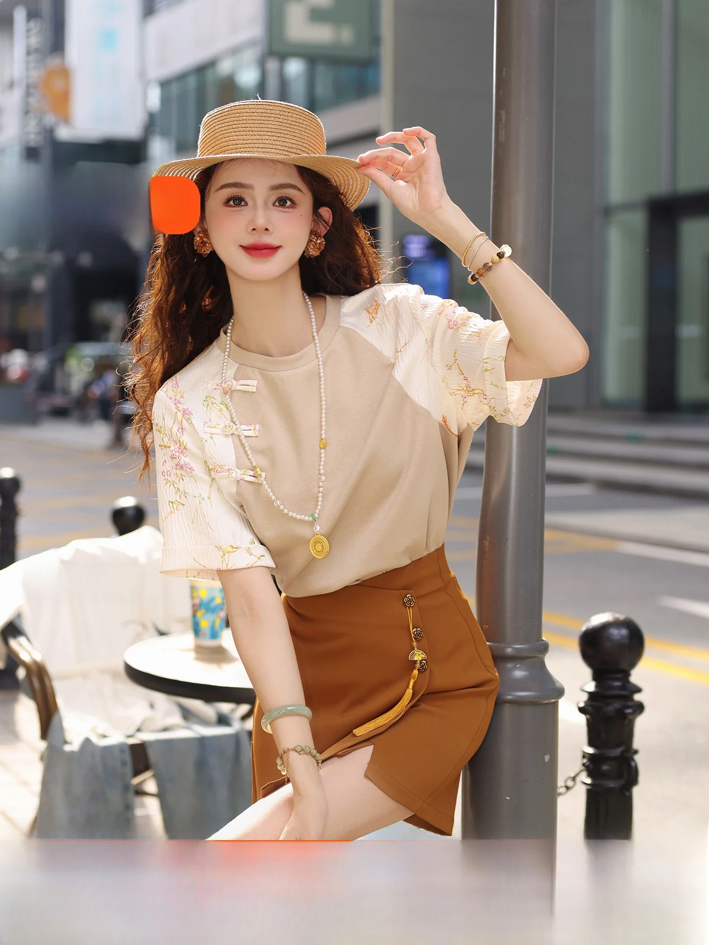 

Loose ort Sve round Ne T-irt Women's New Chinese Sle Floral Patchwork Cotton Blend Breathable Moisture ng Top