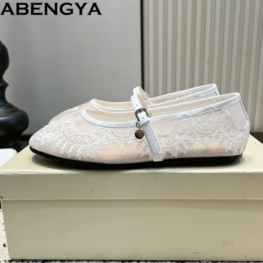 Summer Breathable Mesh Embroidery Flat Shoes Women's Loafers Round Toe Daily Casual Round Toe Flat Ballets Shoes Woman Sandals