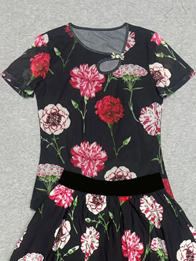 Retro printed chest hollow bow decoration knitted T-shirt two-piece set 2026 summer women's clothing+loose skirt fashion set