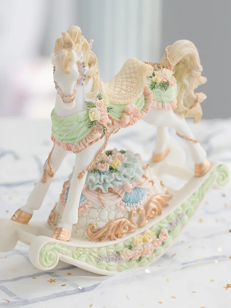 Carousel music box, music box, music box, creative girlfriend retro decoration, romantic birthday, wedding, Valentine's Day gift