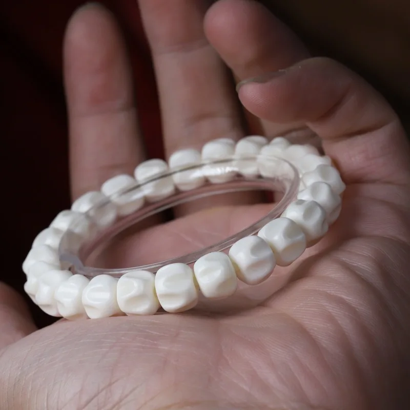 Authentic natural and passion fruit deer antler bead bracelet Buddhist prayer beads cedar seed