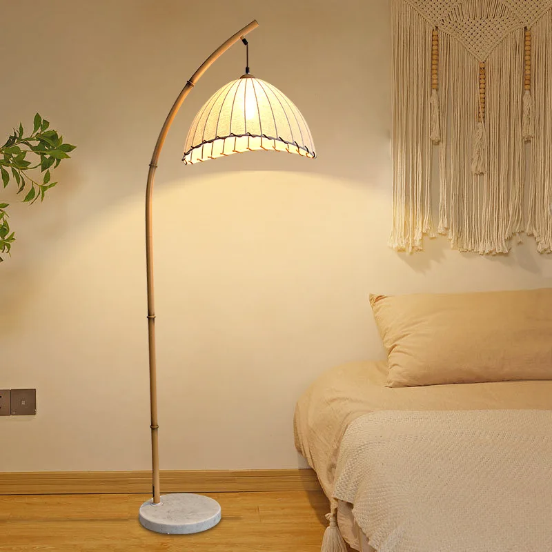 Wabi-sabi wind, floor lamp, retro Zen homestay living room study vertical reading lamp